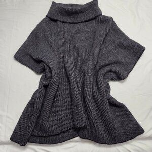 Elisabetta Made in Italy Wool Alpaca Turtleneck Poncho Sweater Marled Grey S